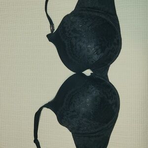 New Victoria's Secret Body by Victoria lined perfect coverage bra, 36DDD, black